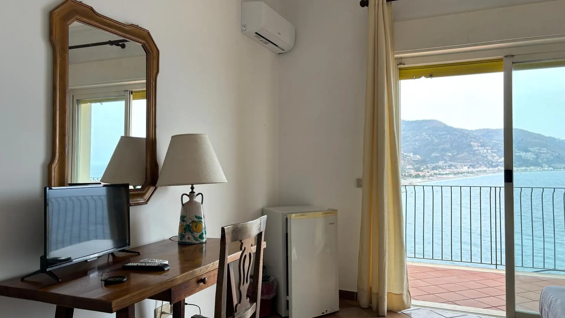 Bay Palace Mazzaro Taormina