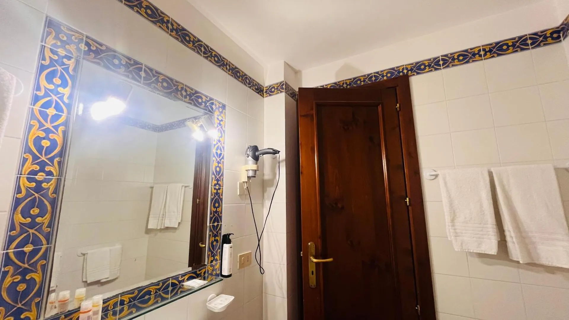 Bay Palace Mazzaro Taormina Itália